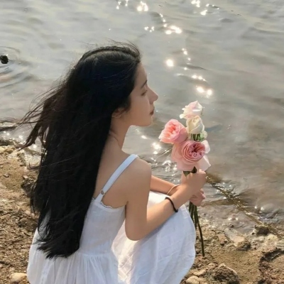 HEYZO-2821拥有苗条美女妹子的身体！相关图片