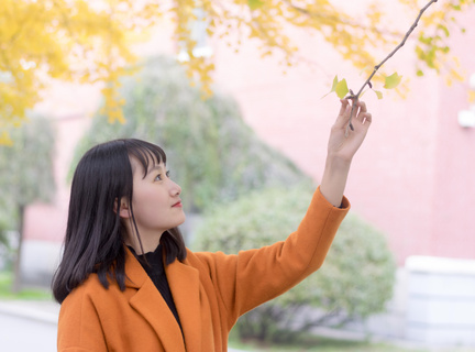 IPX-892喜欢口交好色痴女护士最爱口爆古川穗花